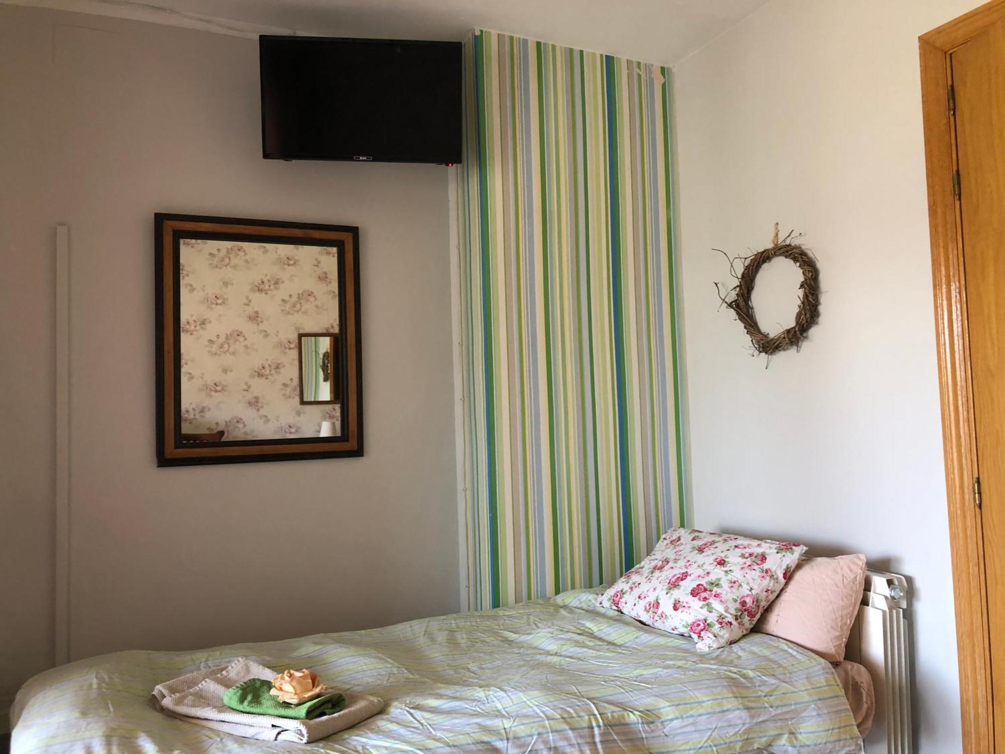 Bed and Breakfast Casa Catharina La Seu d'Urgell Exterior foto
