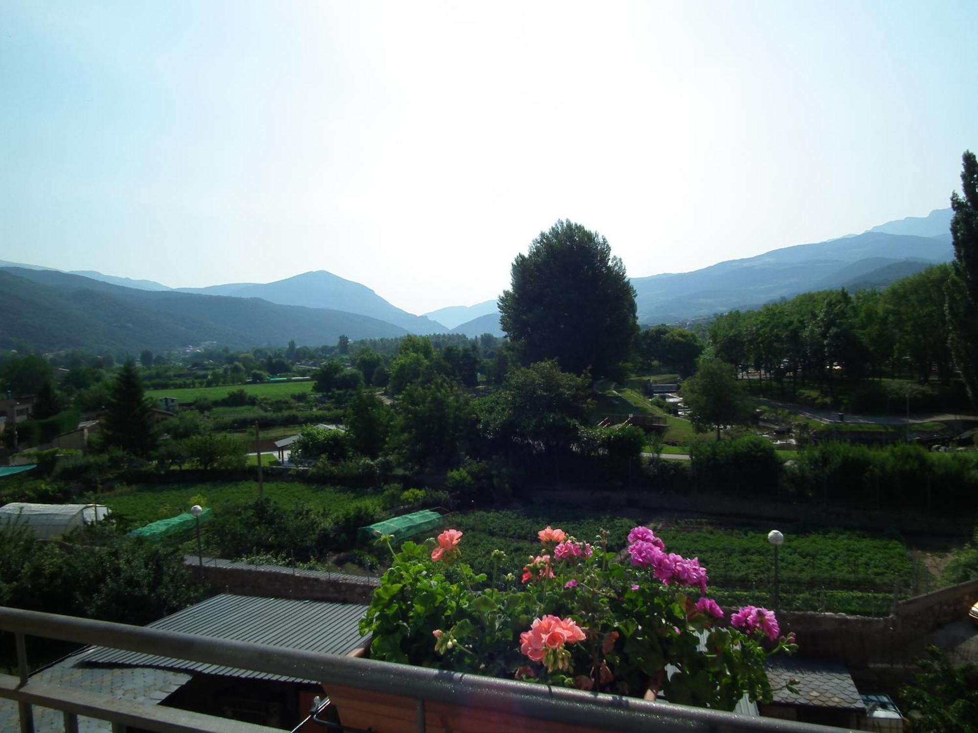 Bed and Breakfast Casa Catharina La Seu d'Urgell Exterior foto